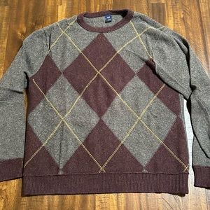 GAP ARGYLE SWEATER